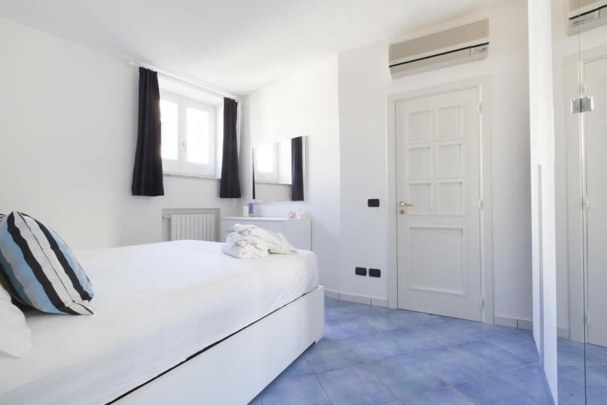 Tetto Bianco Apartment มัสซาลูเบรนเซ ภายนอก รูปภาพ