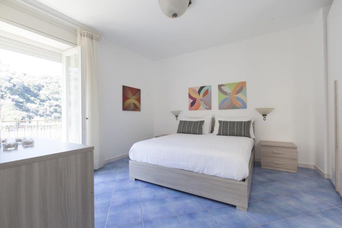 Tetto Bianco Apartment มัสซาลูเบรนเซ ภายนอก รูปภาพ