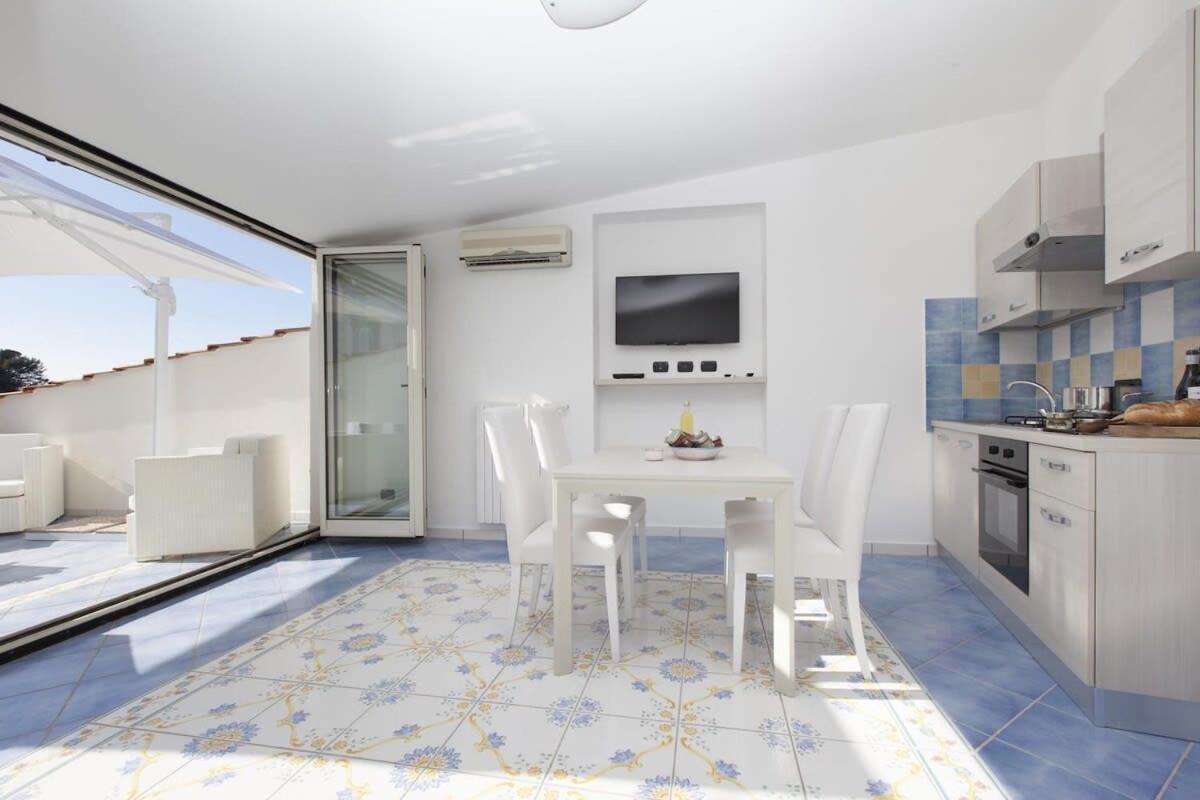Tetto Bianco Apartment มัสซาลูเบรนเซ ภายนอก รูปภาพ