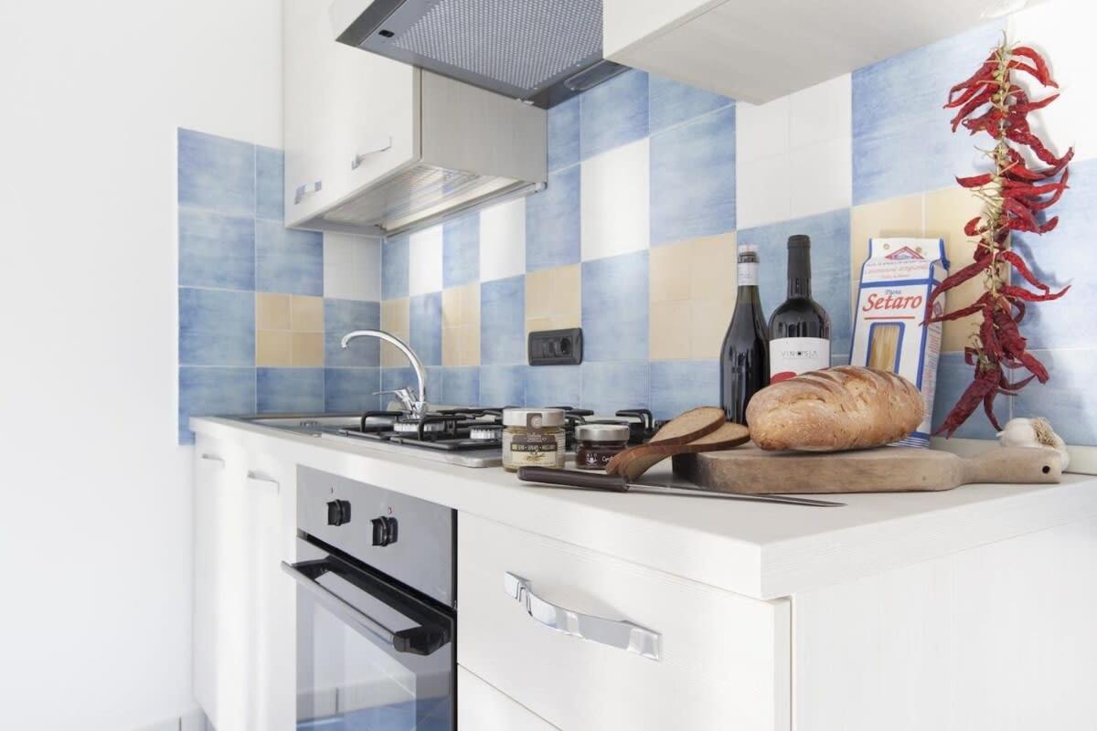 Tetto Bianco Apartment มัสซาลูเบรนเซ ภายนอก รูปภาพ
